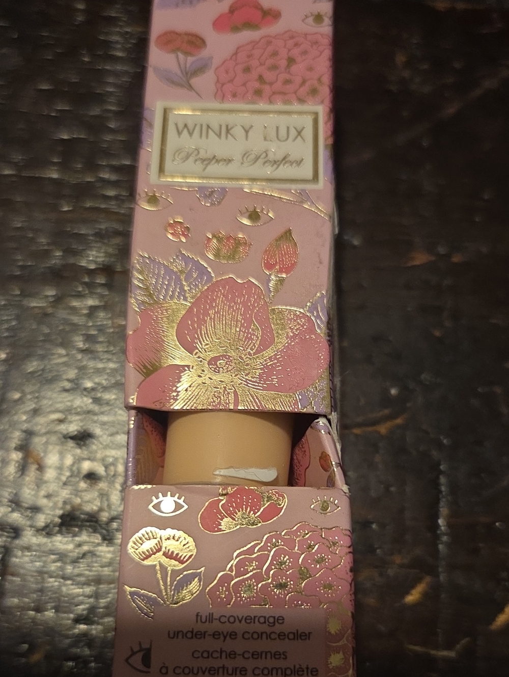 WINKY LUX Pink Floral Full-Coverage Under-Eye Concealer Light